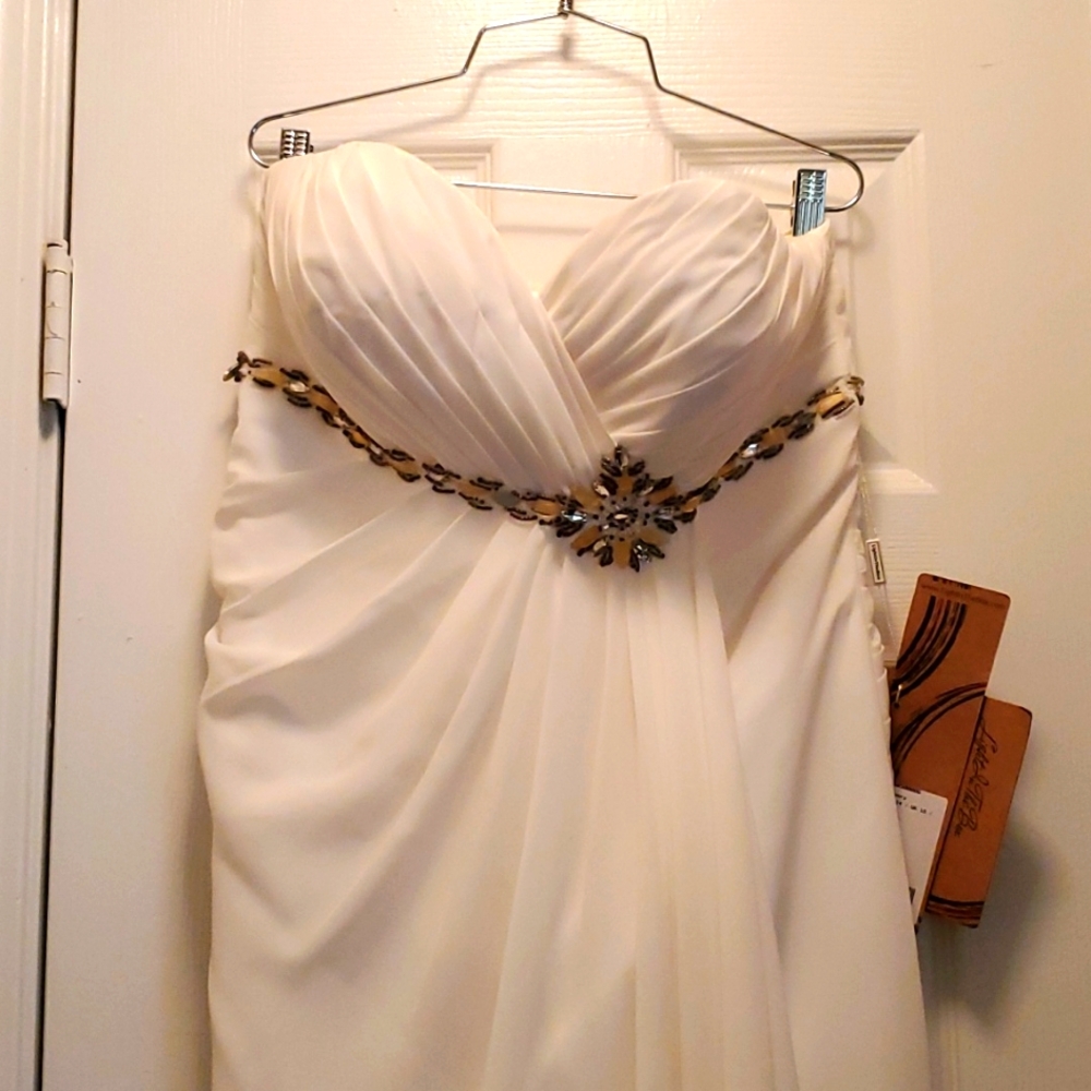 GRECIAN WEDDING GOWN BY LIGHT IN THE BOX SIZE 16